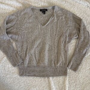 Tahari Speckled Gray V-Neck Sweater